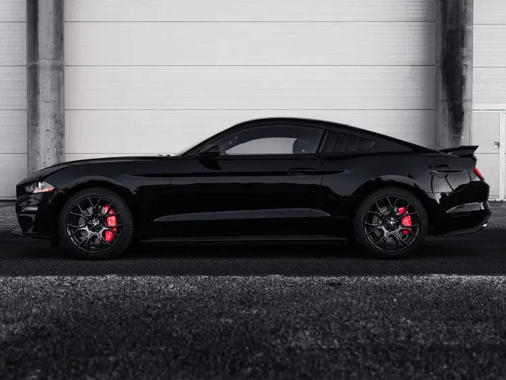 Ford Mustang thumbnail