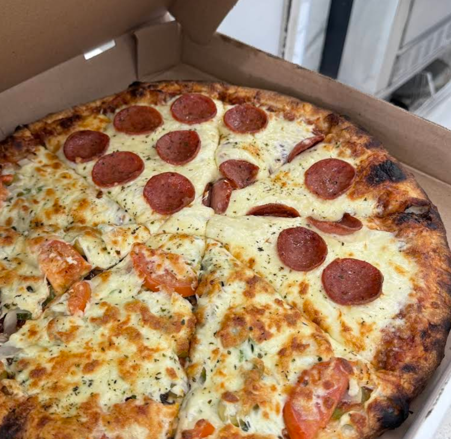 Say Cheese pizza & poutine  logo