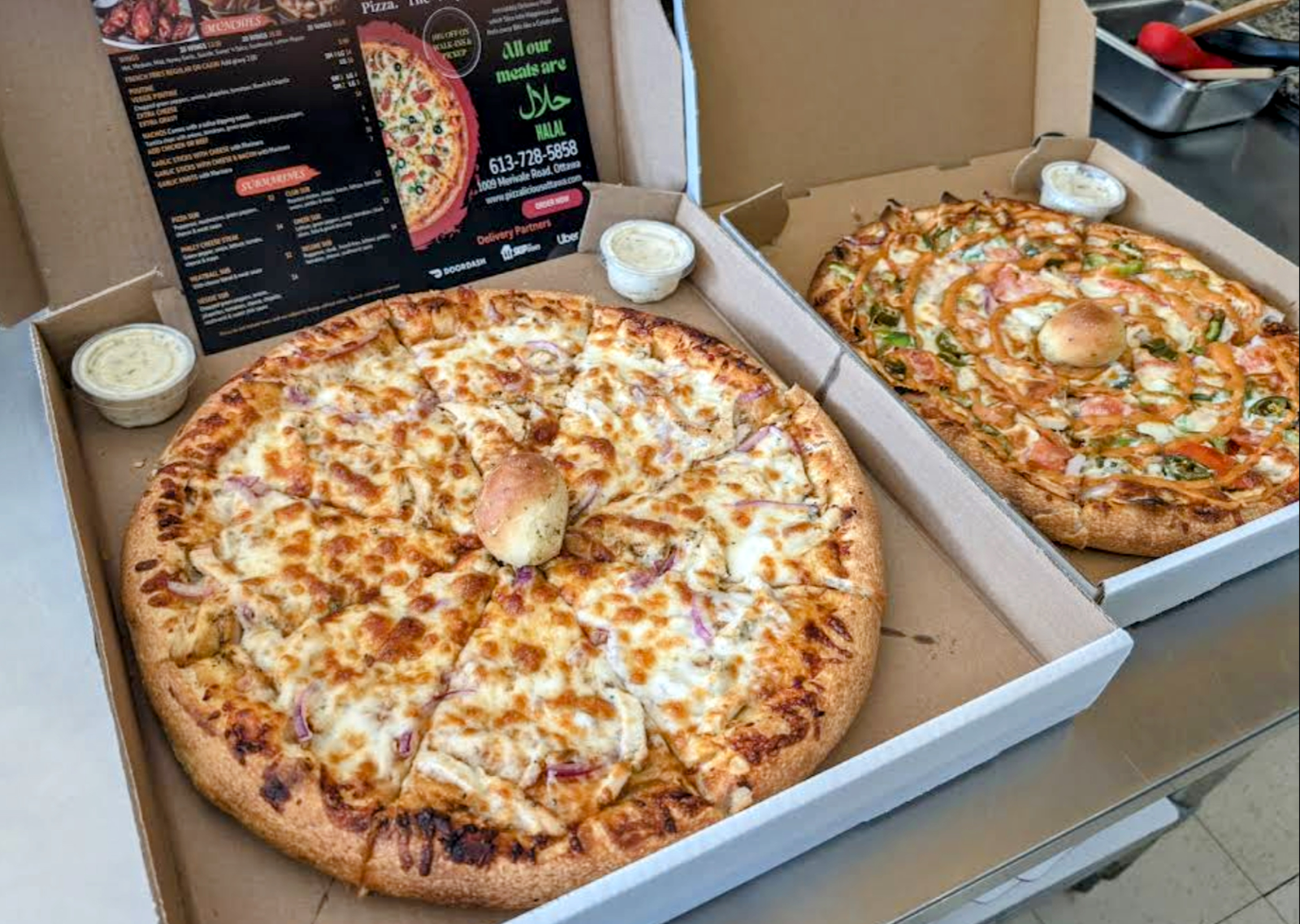 PizzaLicious  logo