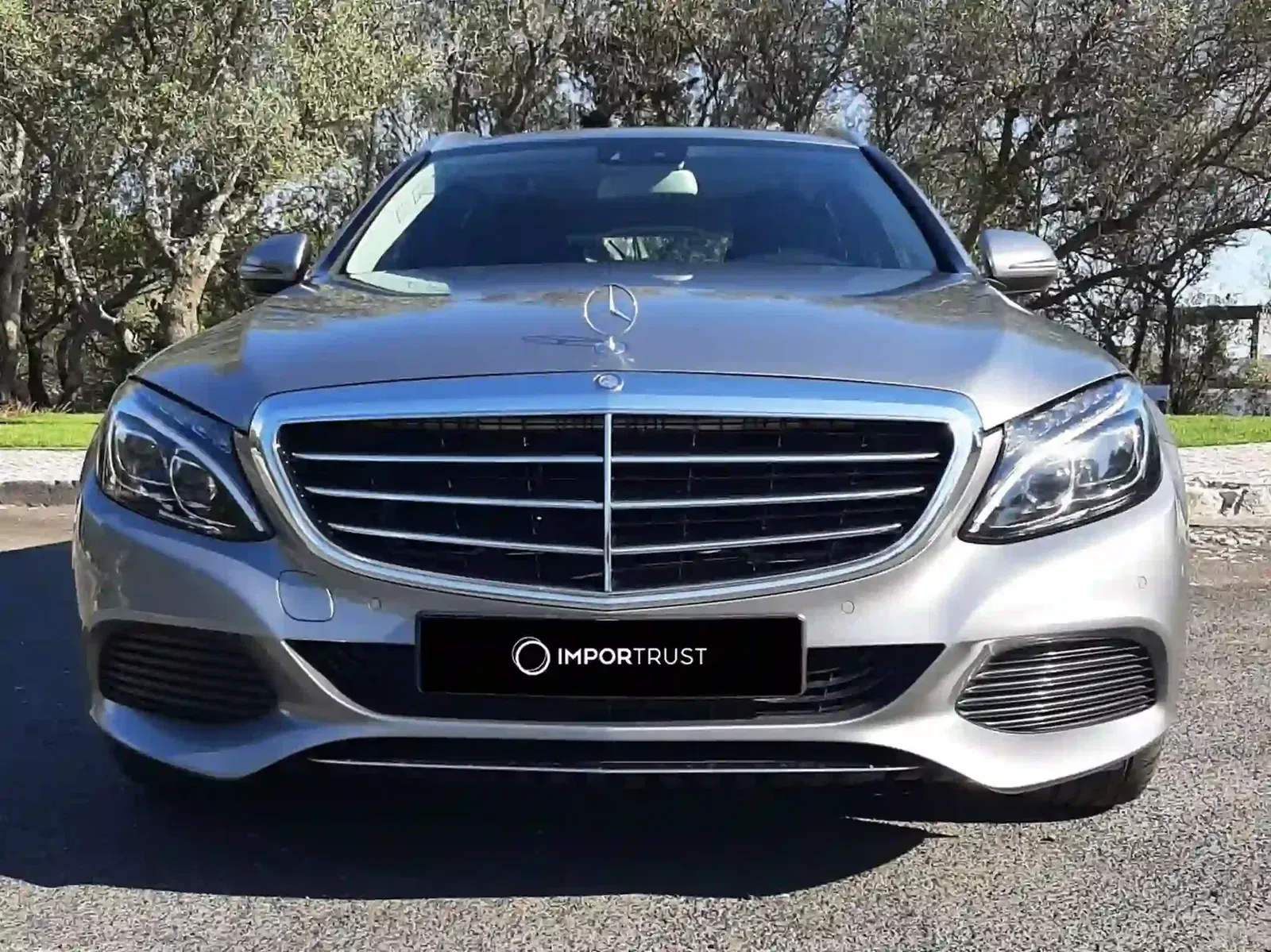 Mercedes-Benz C220d thumbnail