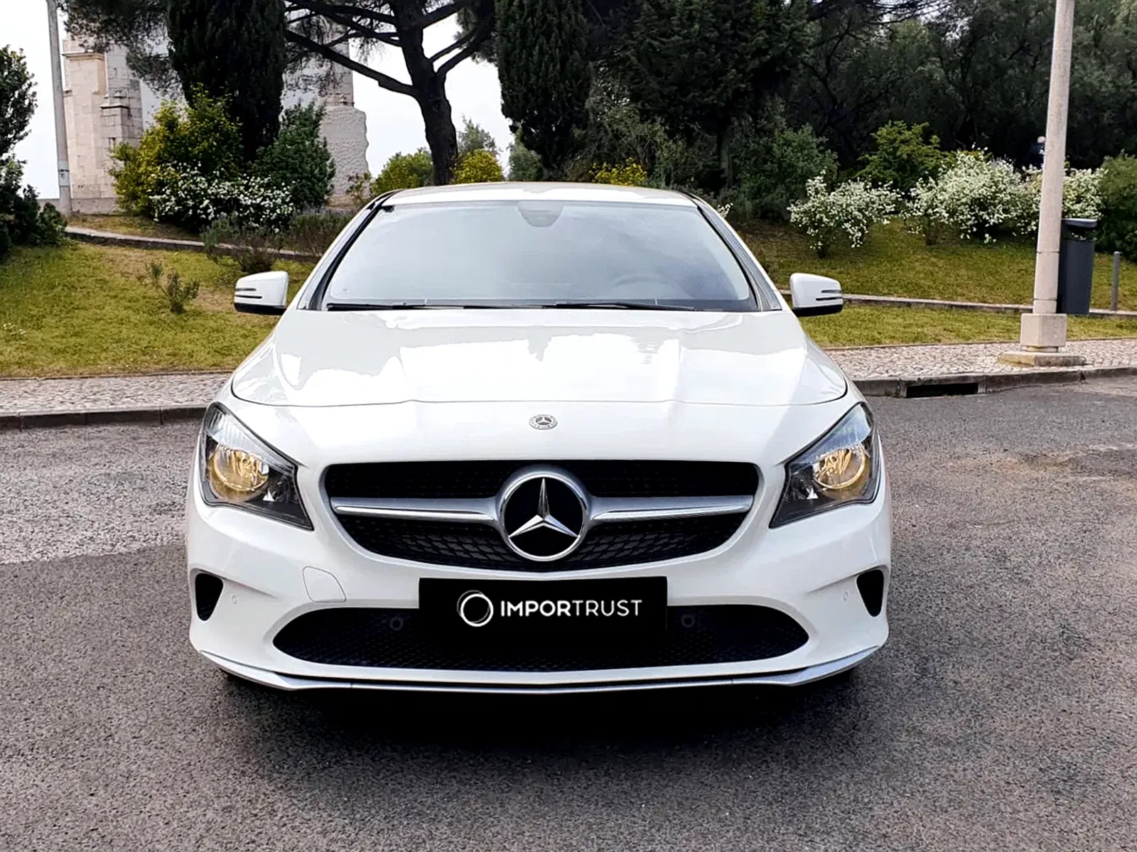 Mercedes-Benz CLA thumbnail