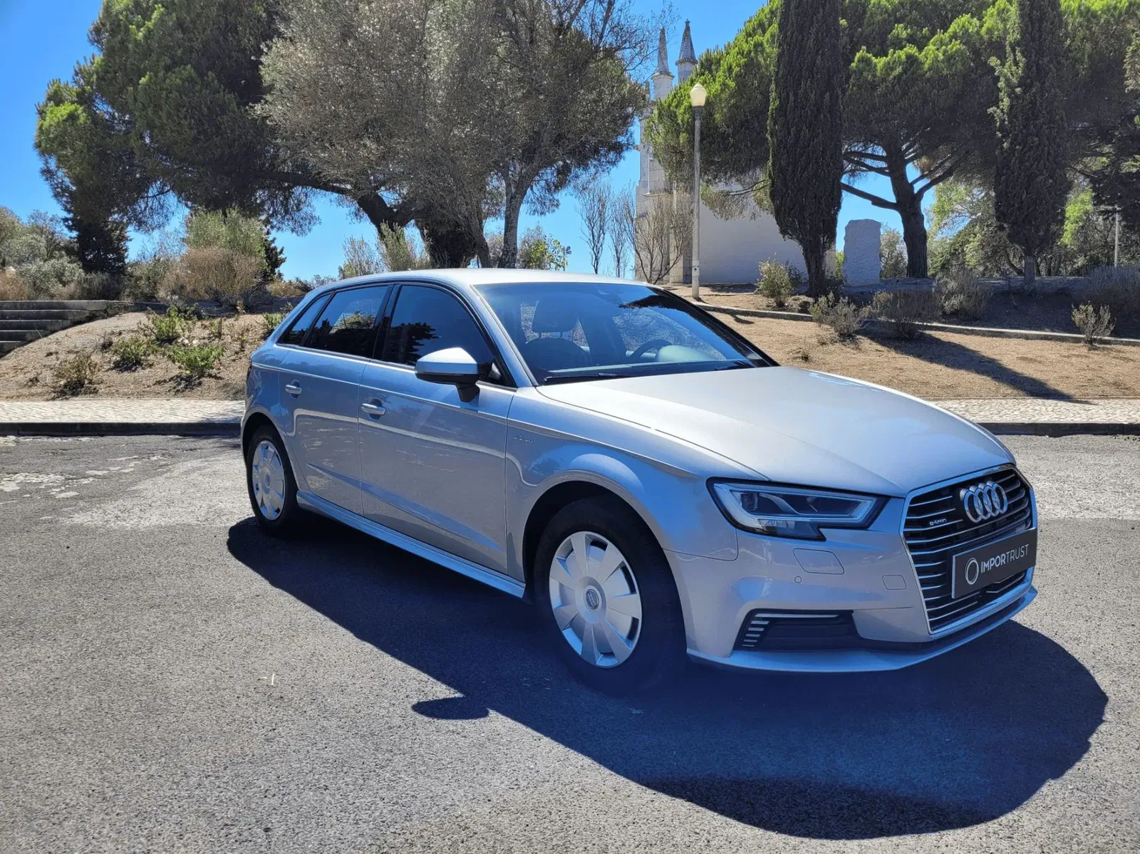 Audi A3 e-tron thumbnail