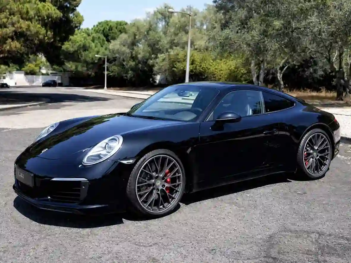 Porsche 911 Carrera S thumbnail