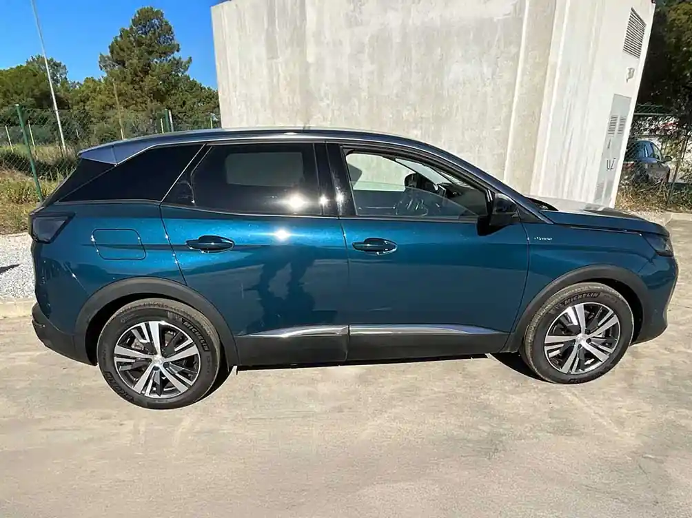 Peugeot 3008 thumbnail