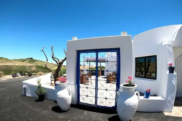 Sirena Vineyard Resort thumbnail