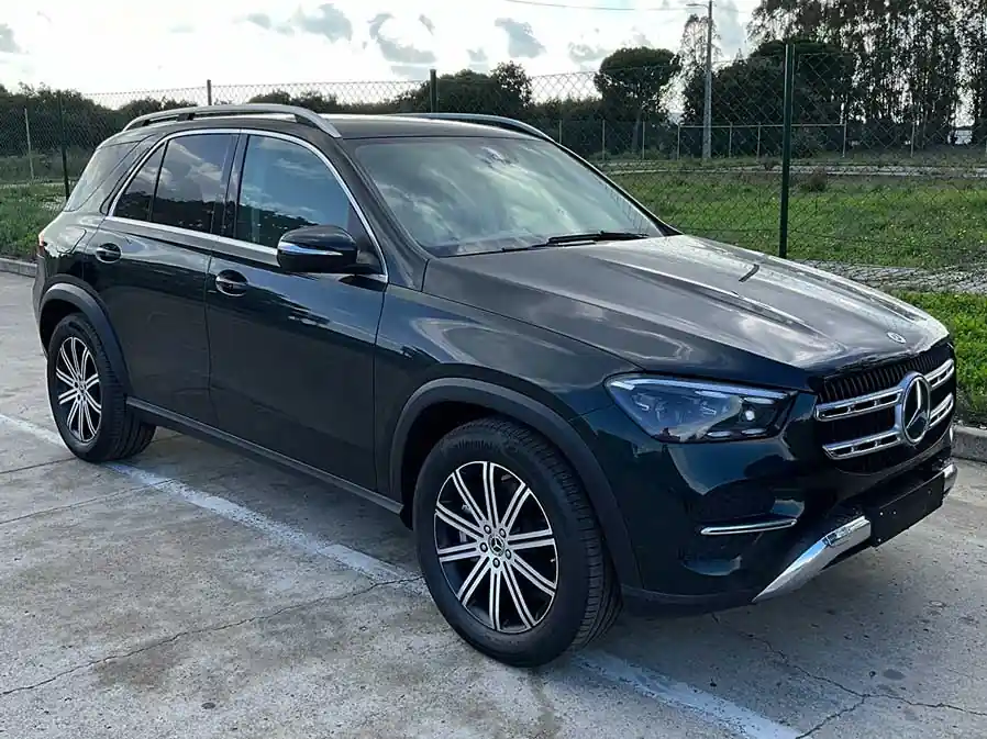 Mercedes-Benz GLE thumbnail