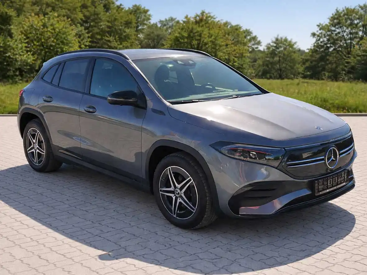 Mercedes-Benz EQA 250 thumbnail