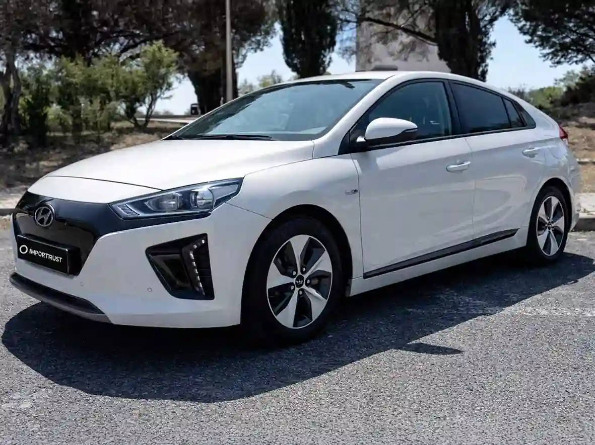 Hyundai IONIQ thumbnail