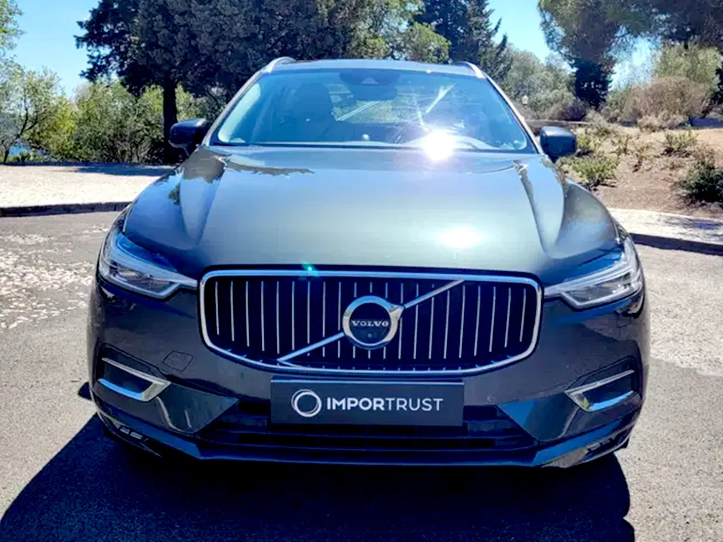 Volvo XC60 thumbnail