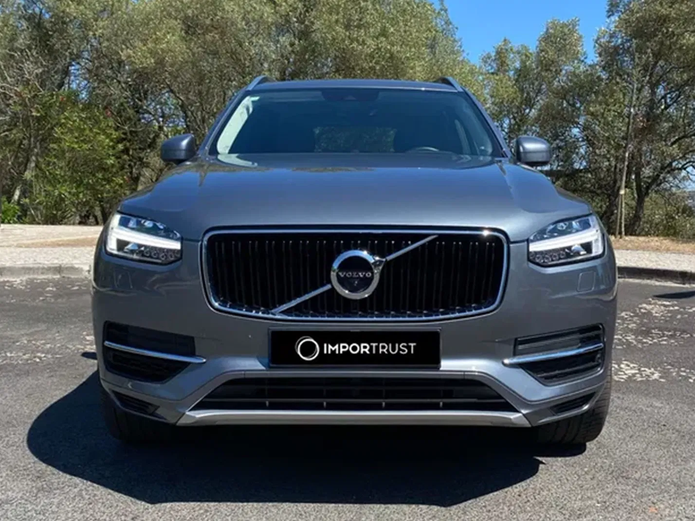 Volvo XC90 thumbnail