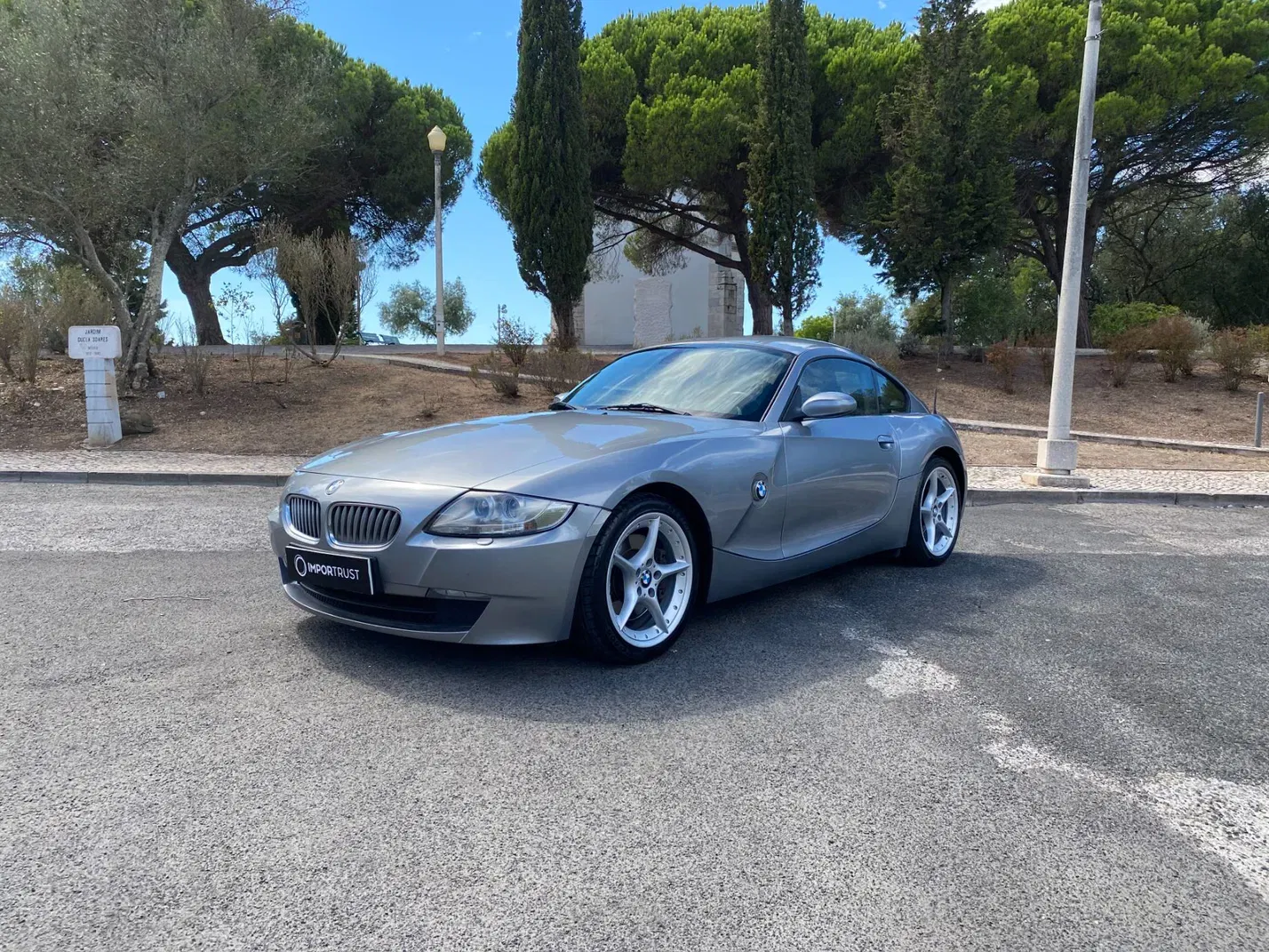 BMW Z4 thumbnail