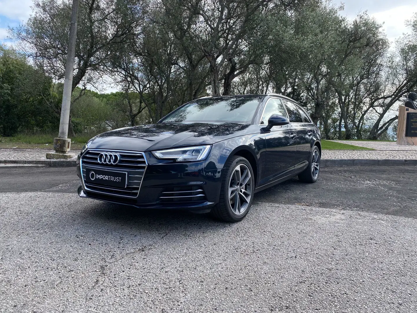 Audi A4 Avant thumbnail