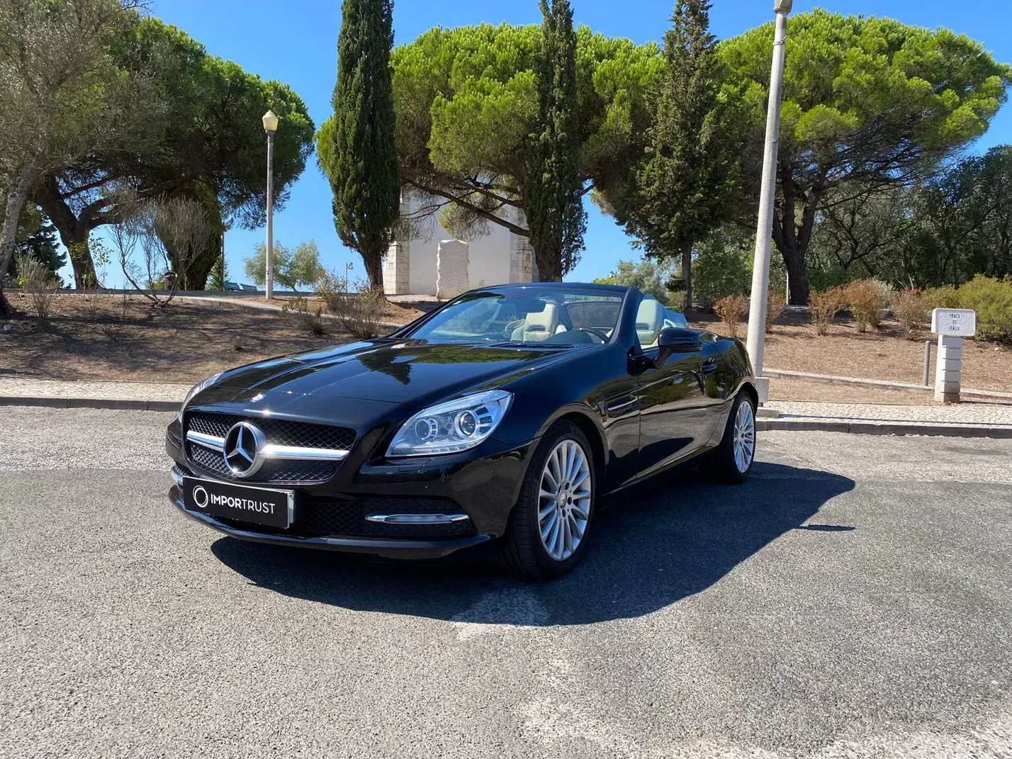 Mercedes-Benz SLK thumbnail