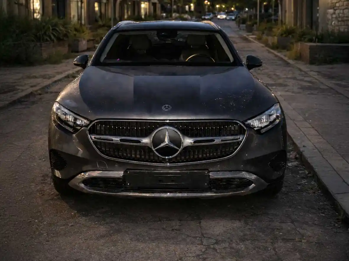 Mercedes-Benz GLC thumbnail