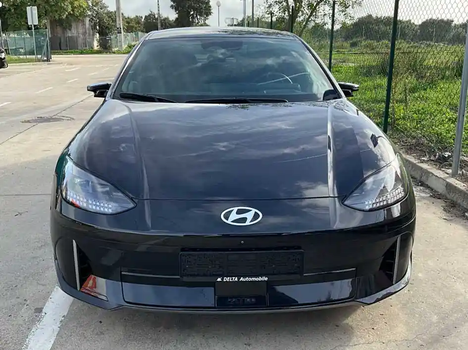 Hyundai IONIQ 6 thumbnail
